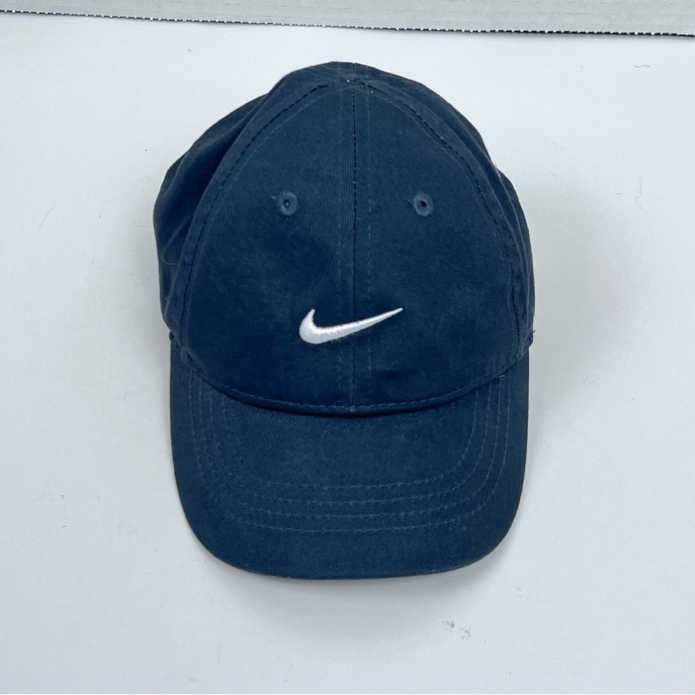 Nike Infant Gray Strap Back 6-Panel Logo Baseball Cap One Size; Just Do It